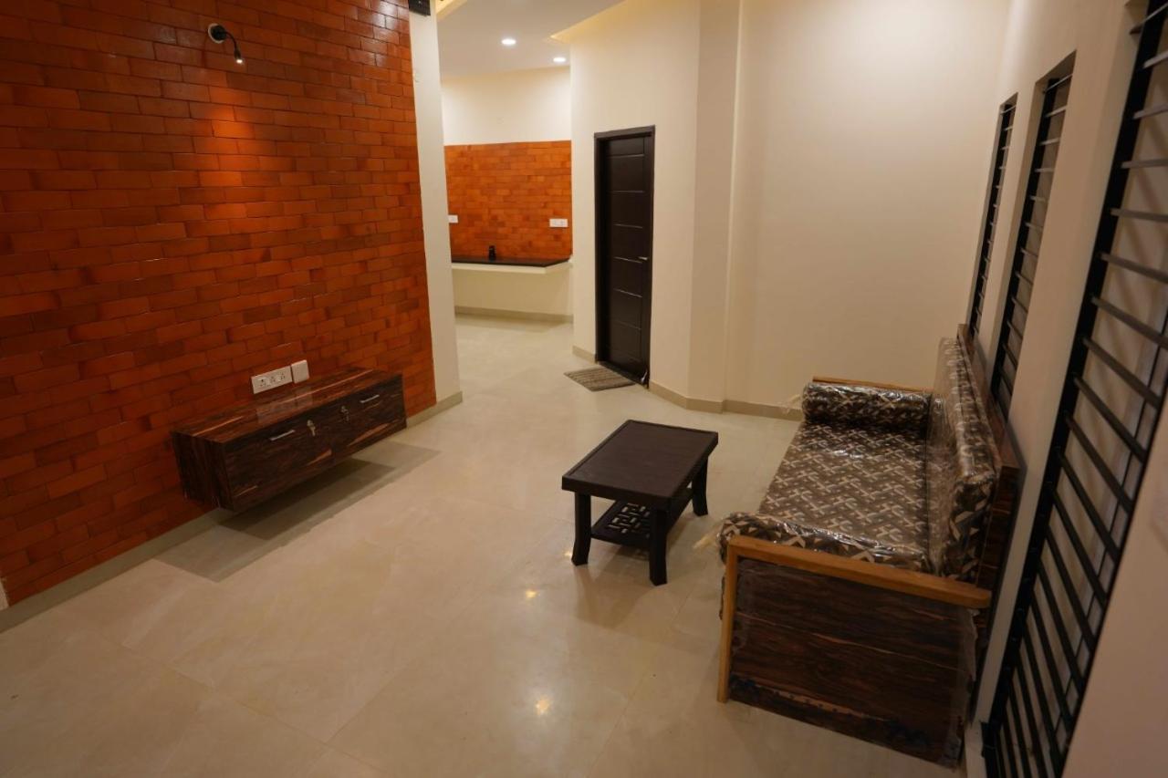 Melody Inn Luxury Home Stay Йеркод Экстерьер фото