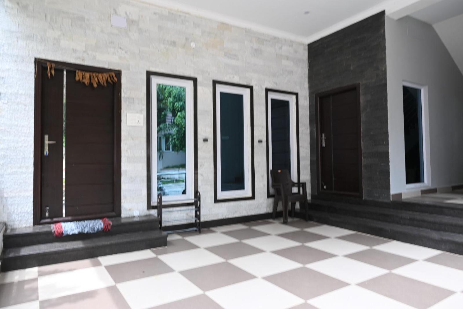 Melody Inn Luxury Home Stay Йеркод Номер фото